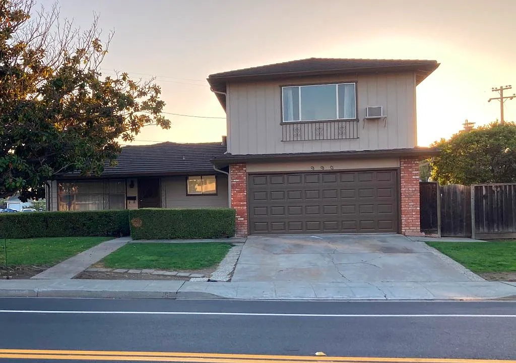 4 bed, 1975 sqft, $5,650 — Photo 1