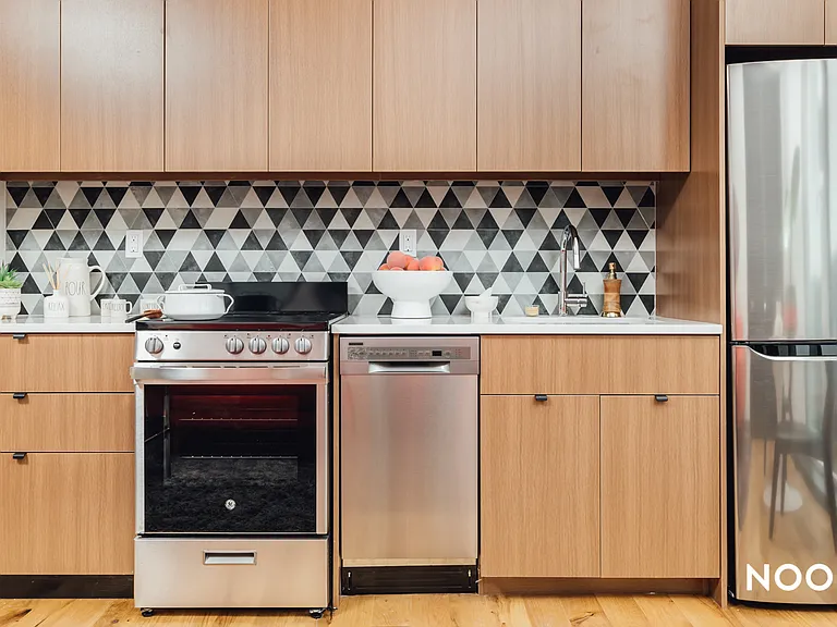 1270 New York Ave #6C — Photo 3