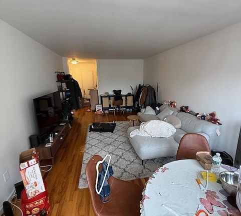 2nd image of 320 W 30th St APT 7C