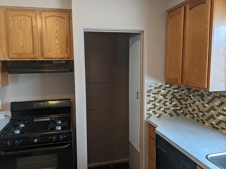 29714 Rosslyn Ave — Photo 4