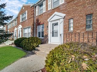 2229-2243 169th St #2241, Hammond, IN 46323
