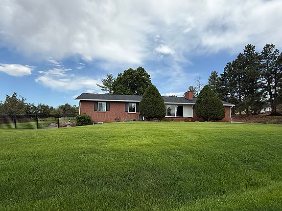 2nd image of 446 Theresa Dr
