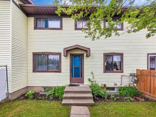 17 NE 3rd Ave SE #4, Marshall, SK S0M 1R0