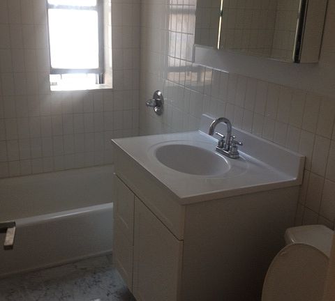 4th image of 654 W 161st St APT 2C
