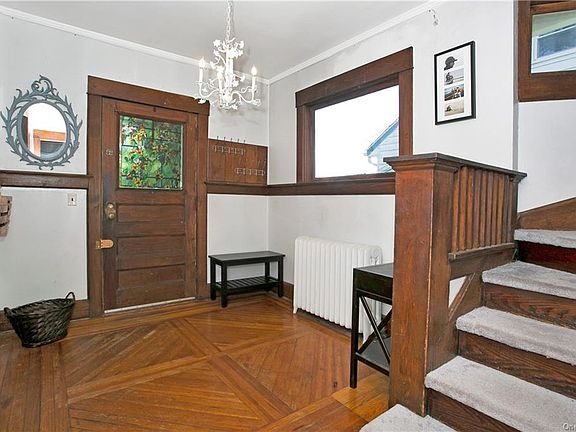 4th image of 4 Wallace Pl