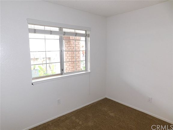 4th image of 24475 Katrina Ave