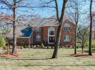 55 Stone Gate, Bridgewater, NJ 08807