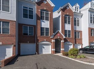 13 Debruyle Ct, Hawthorne, NJ 07506