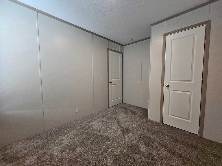 29800 Guilford Cir #282 — Photo 19