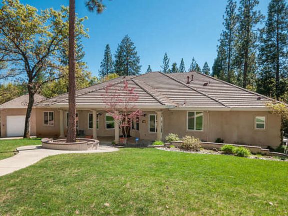 2nd image of 13580 Elderberry Ct