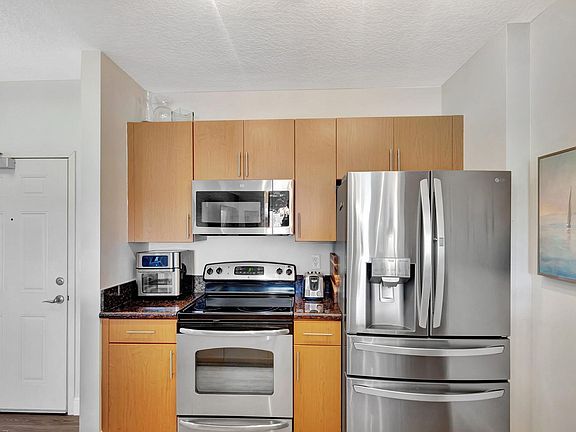 4th image of 4903 Midtown Ln APT 3313