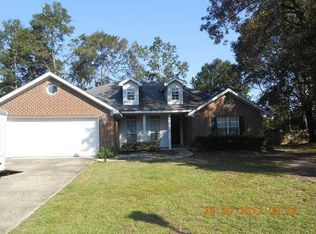 530 Lakeview Woods Dr, Mobile, AL 36695
