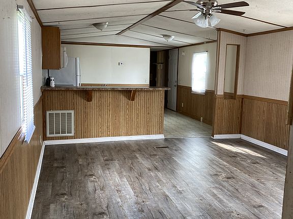 2nd image of 314 Belew St