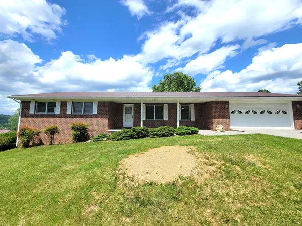 173 Pinehurst Ave, Rich Creek, VA 24147