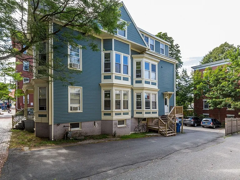 105 Sherman Street — Photo 2