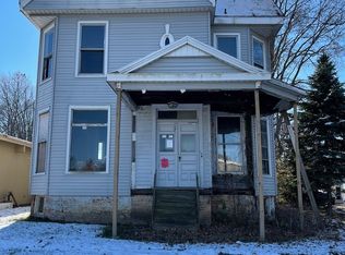 511 E Locust St, Bloomington, IL 61701