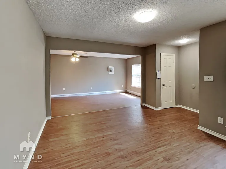 416 Carroll Ave — Photo 9