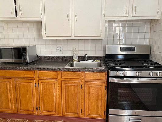 1st image of 811 Ocean Ave #4