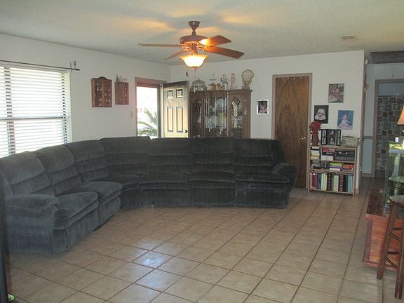 5th image of 17222 Ashton Ave