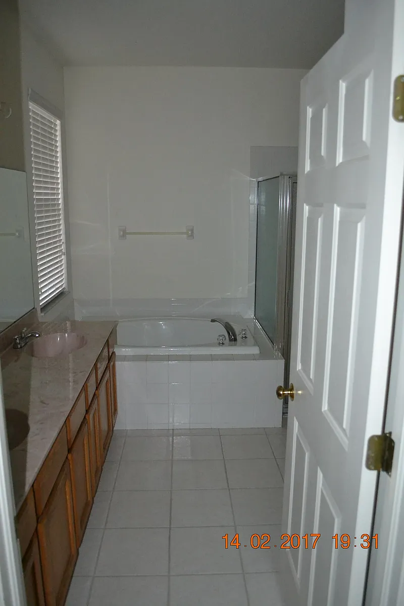 Building Photo - 10514 Beneva Dr