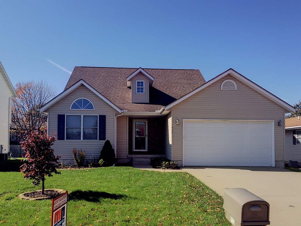 1st image of 917 Cypress Dr