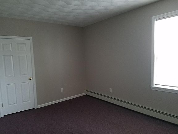 5th image of 593 Wood St #1