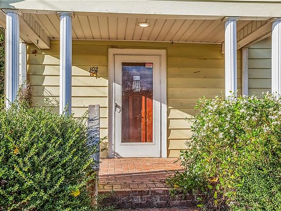 4th image of 102 Bitting Ave