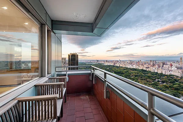 Rented by Douglas Elliman | media 6