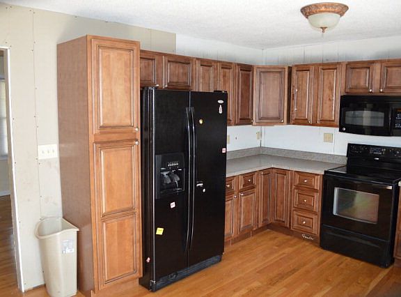 5th image of 408 Riceville Rd