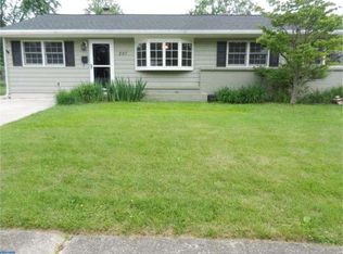 207 Kingsley Dr, Newark, DE 19711