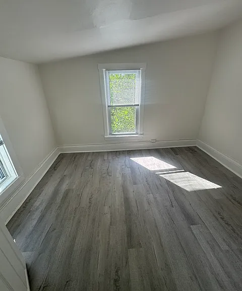 305 N Franklin St — Photo 36