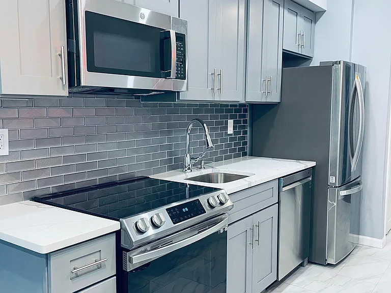 1139 S 13th St #2-F — Photo 11