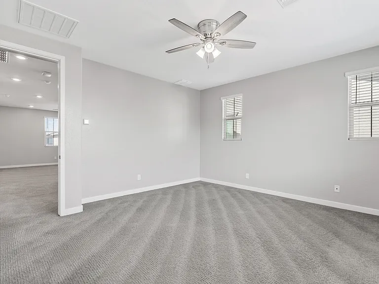 1154 E Thompson Way — Photo 30