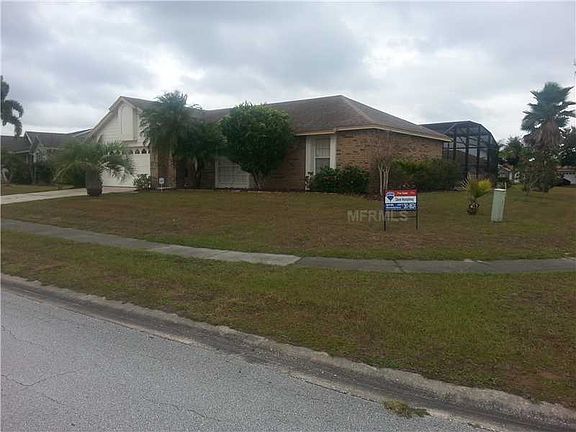 2nd image of 2409 Lancashire Ln