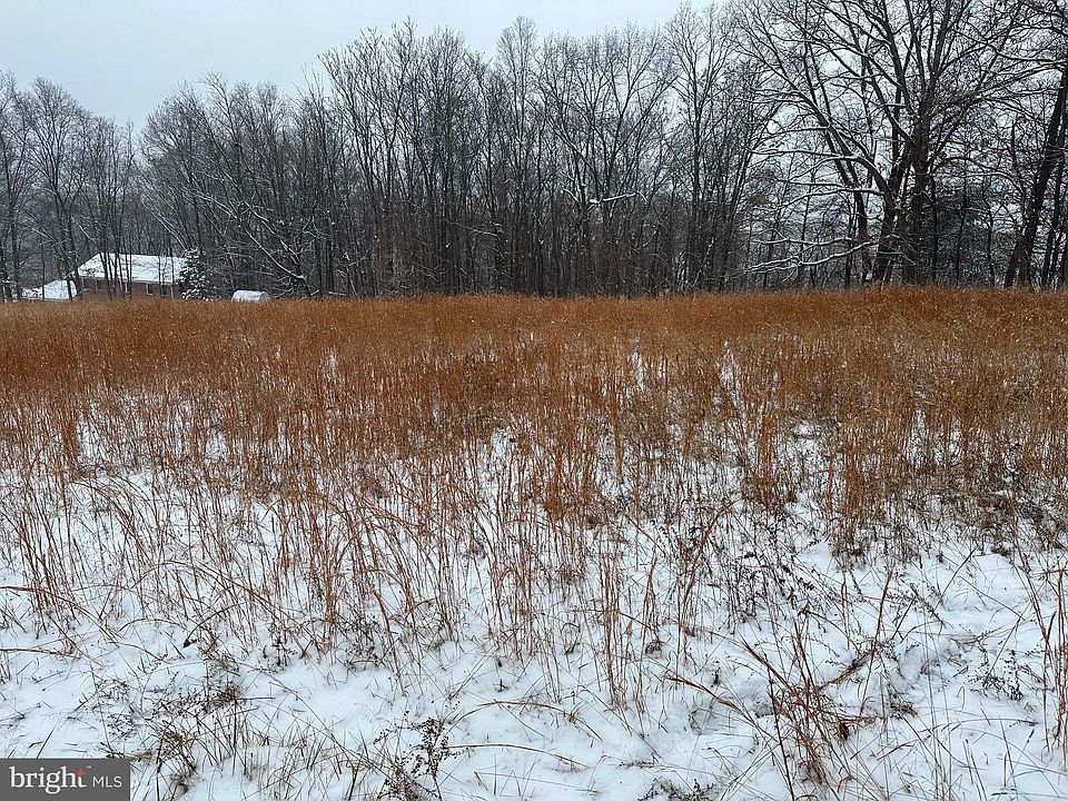 2nd image of 9 Douglas Ln