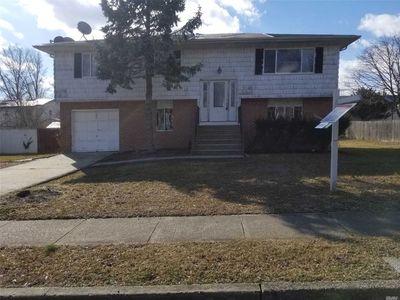 192 N 21st St, Wheatley Heights, NY, 11798