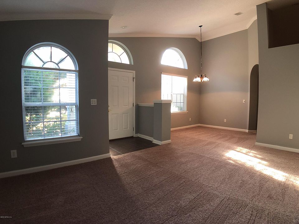 1st image of 629 Lake Stone Cir