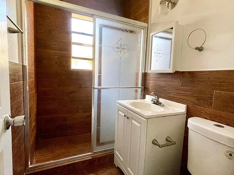 411 Meridian Ave #7 — Photo 6