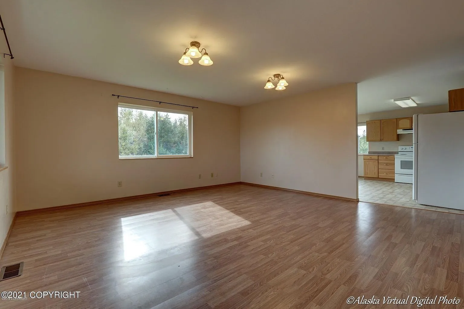 2 bed, 1350 sqft, $1,795 — Photo 1