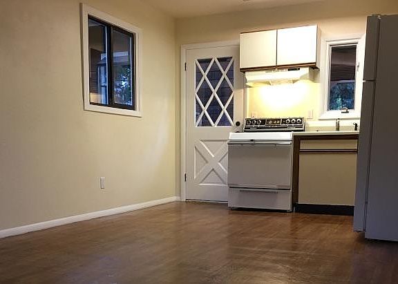 Crossing the west room... heading towards the kitchen.