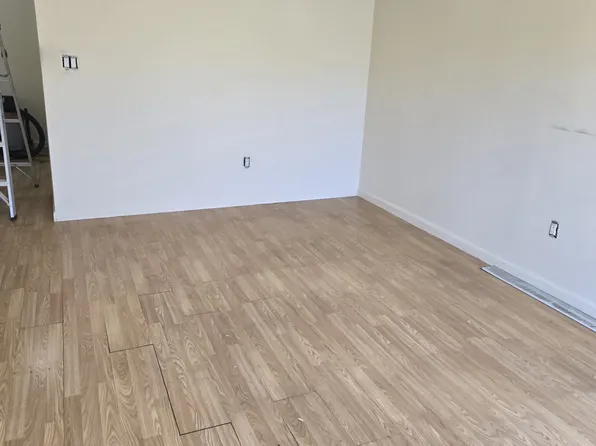 5 Lake Ave APT 5A, East Brunswick, NJ 08816