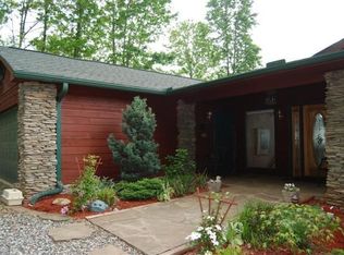 93 Hanlon Mountain Rd, Leicester, NC 28748