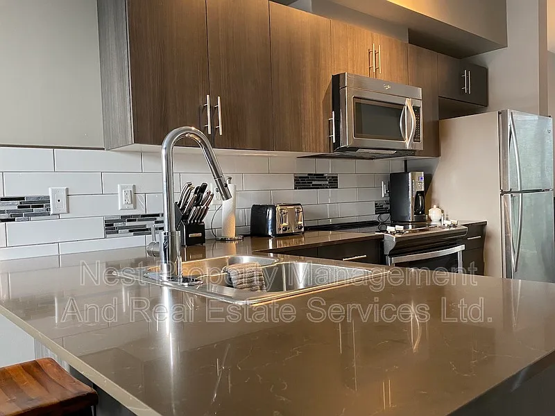 2 bed, 2.0 bath, $2,300 — Photo 2