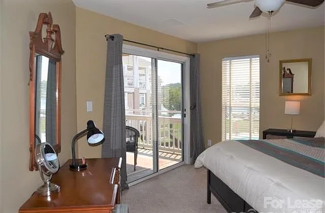 1313 Torrence Cir — Photo 11