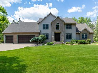 3882 Leonard Point Rd, Oshkosh, WI 54904