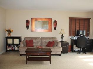 502 Curtis Dr, Morrisville, PA 19067