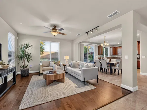 3017 Lennon Dr, Roseville, CA 95661