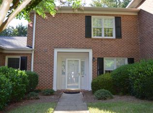 821 Devon Ct, Winston Salem, NC 27104