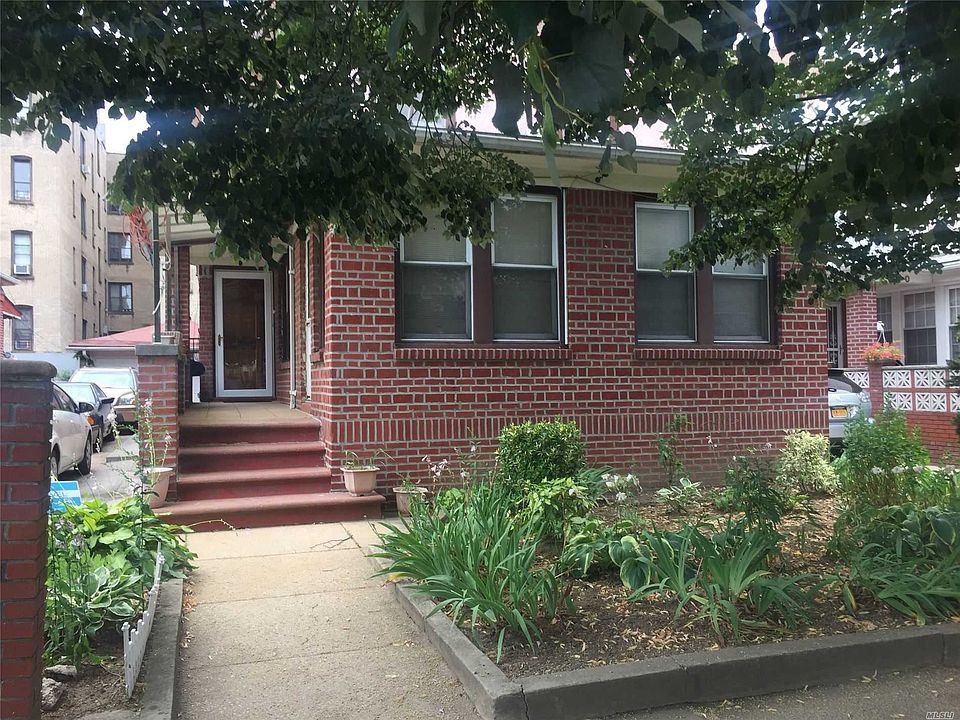1st image of 896 E 21st St