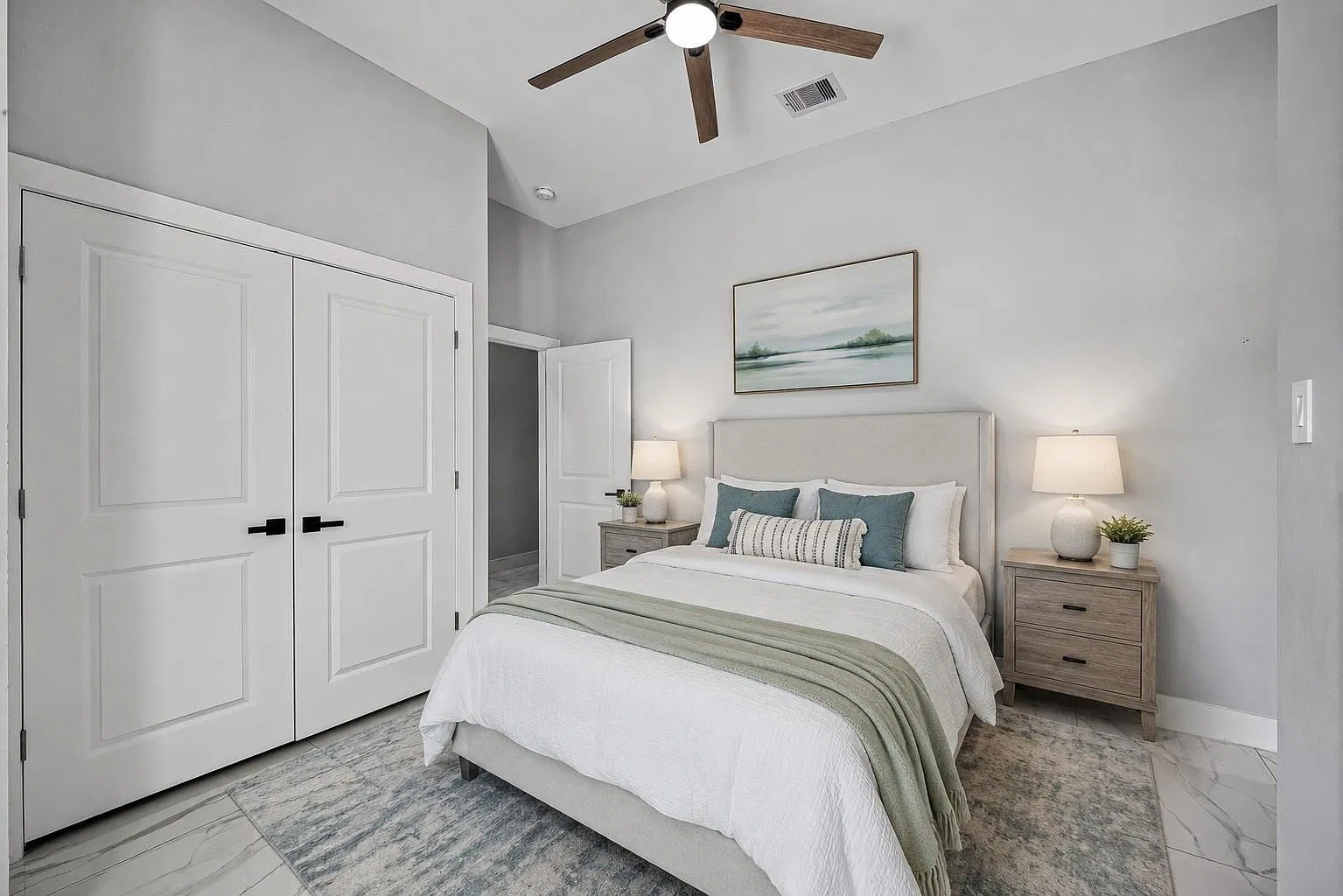 3 bed, 3.0 bath, 3078 sqft, $2,475 — Photo 4
